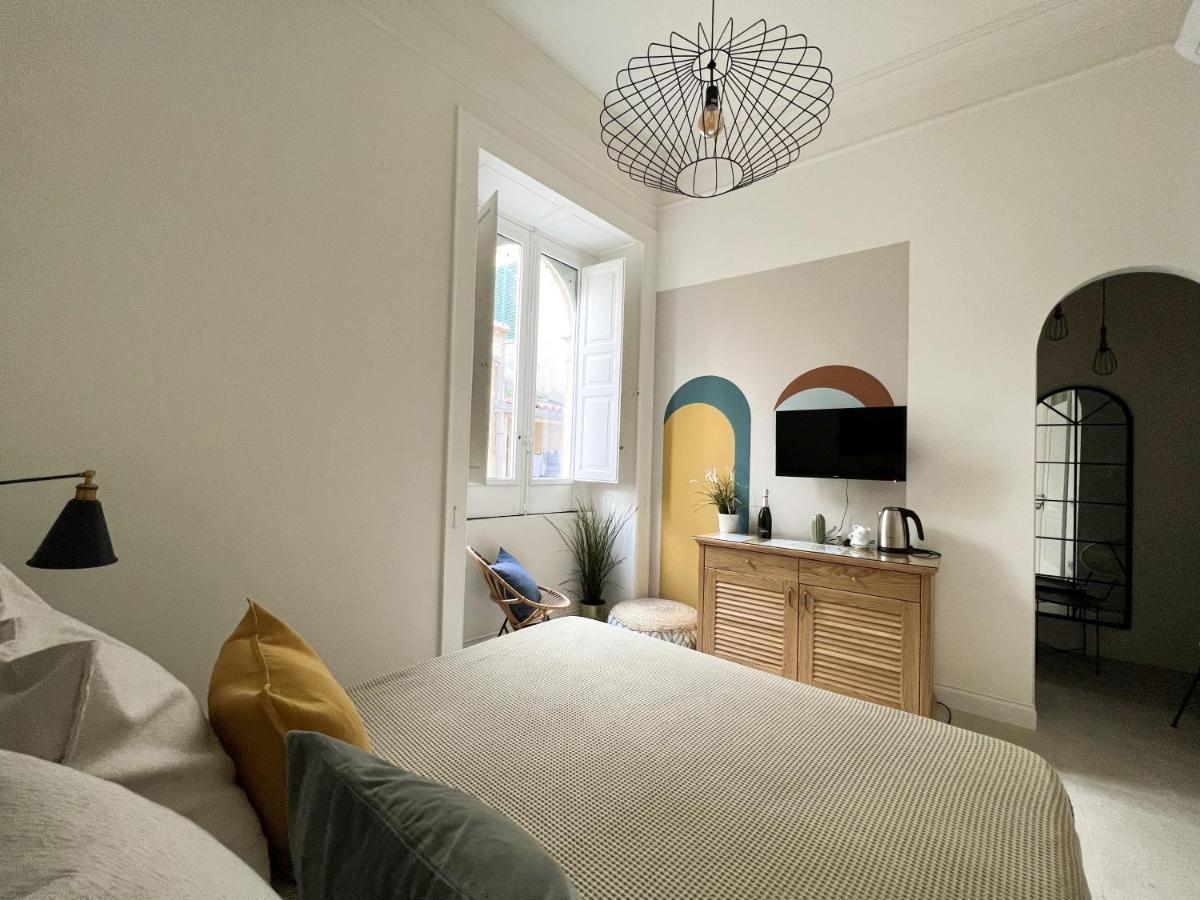 Palazzo Naso Bed & Breakfast Тропеа Екстериор снимка