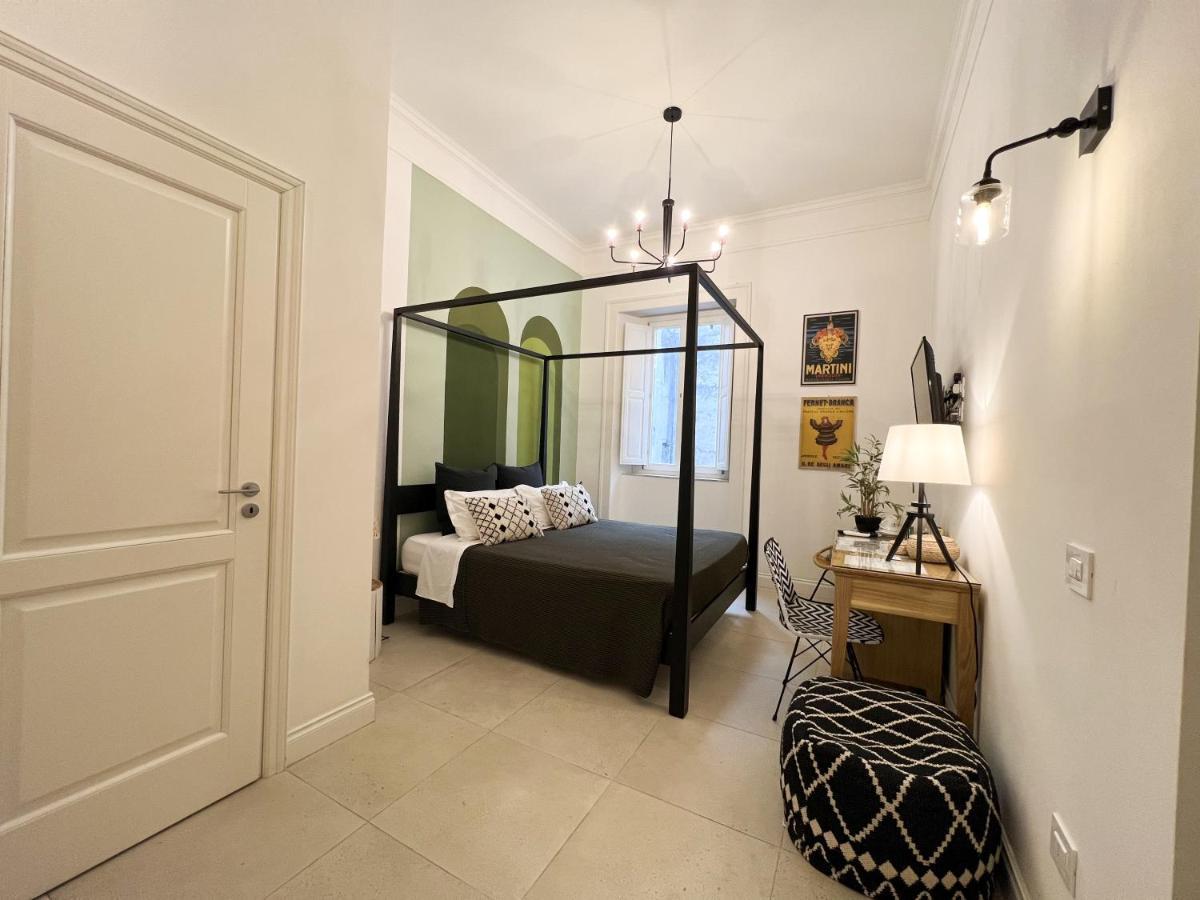 Palazzo Naso Bed & Breakfast Тропеа Екстериор снимка
