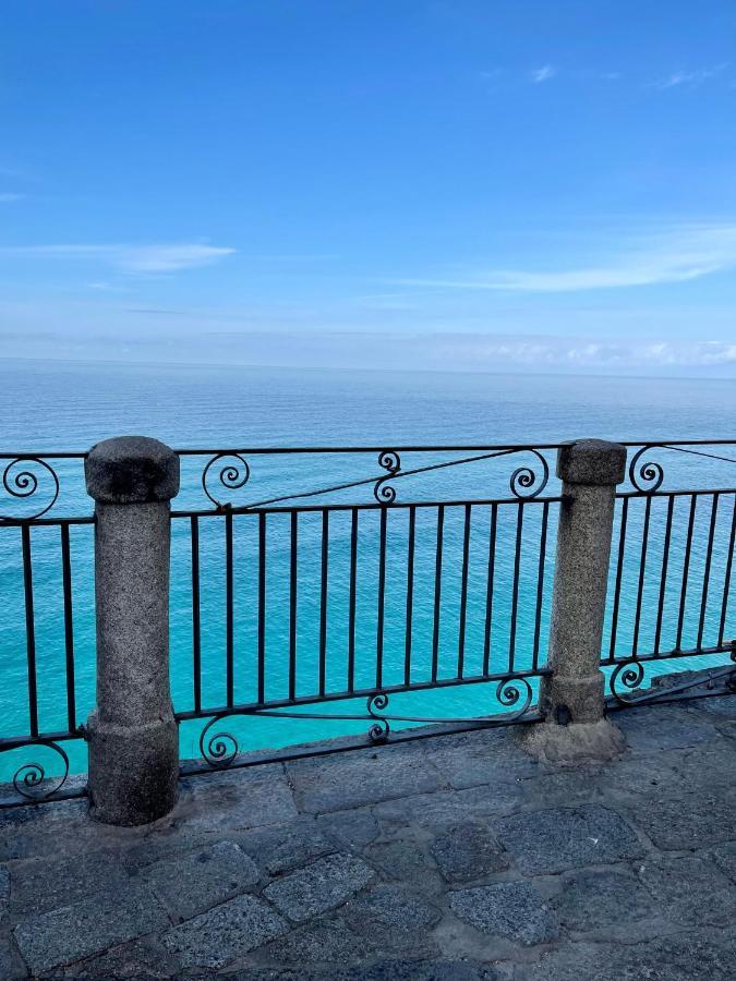 Palazzo Naso Bed & Breakfast Тропеа Екстериор снимка